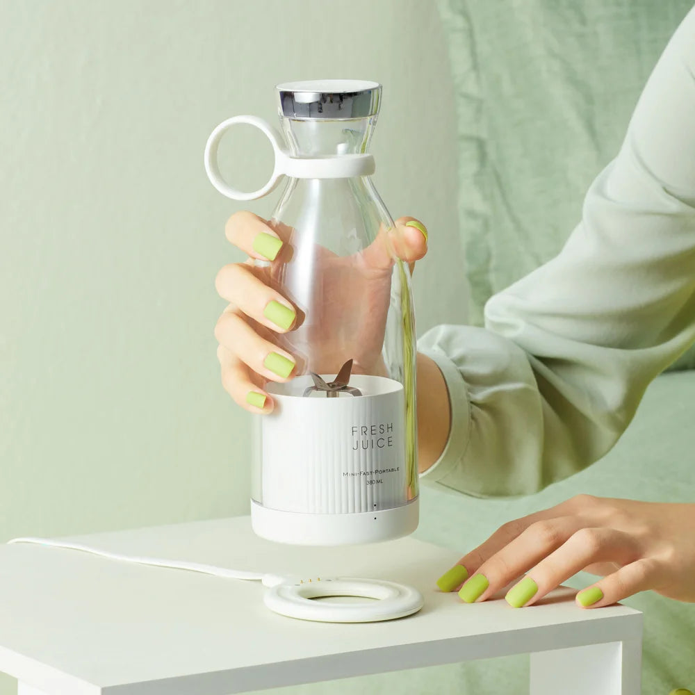 Portable USB Juicer Blender - Fruit & Milkshake Maker